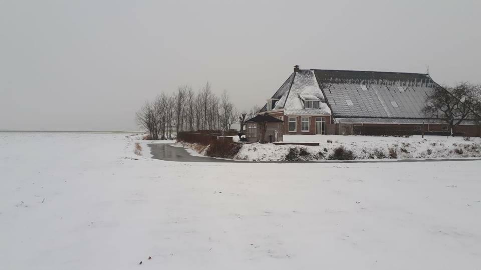 Wol Thus Villa Paesens ภายนอก รูปภาพ